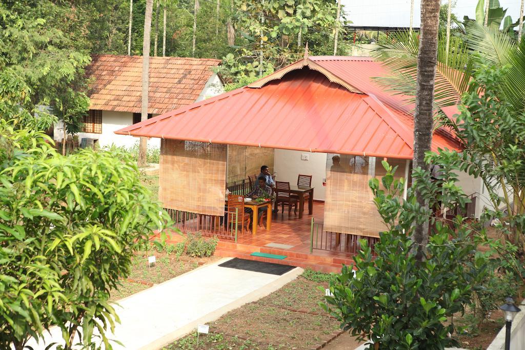 The Health Village Alwaye Extérieur photo
